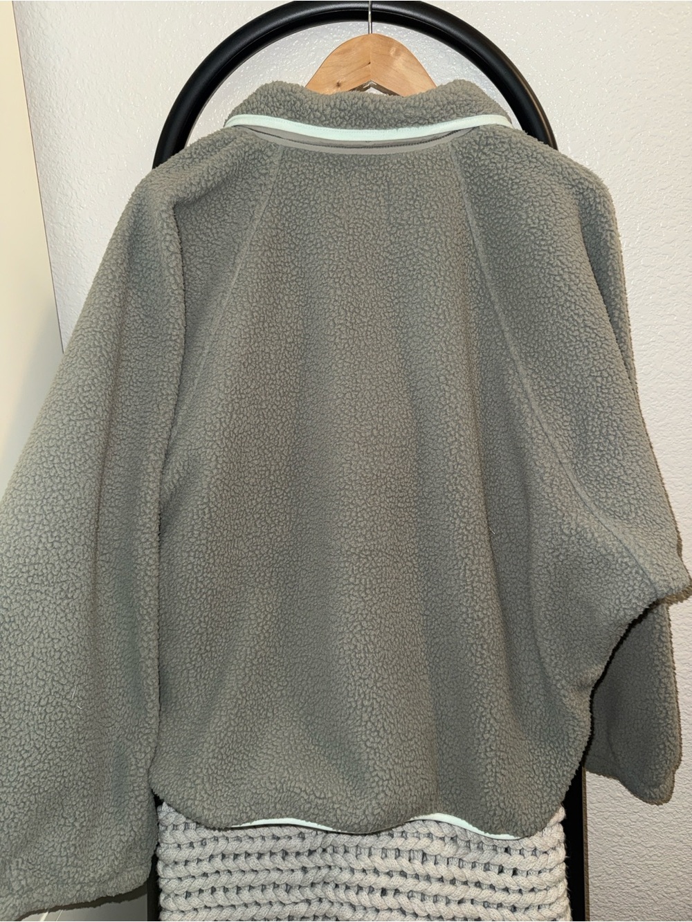 FP Movement Hit The Slopes Colorblock Pullover Jacket - Picture 6 of 10
